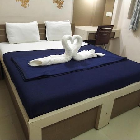 Divya Jyot Residency Bhuj Hotell Exteriör bild